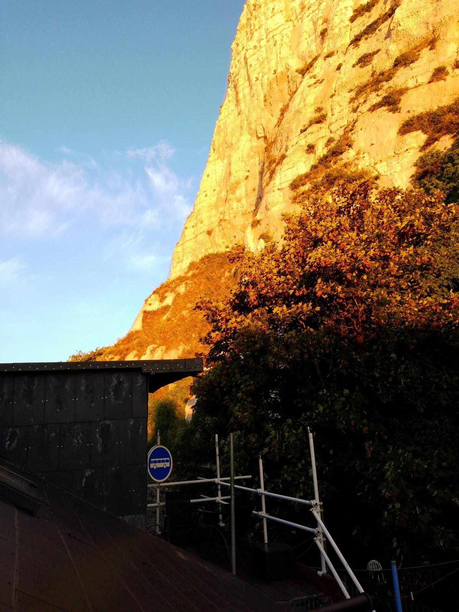 First And Last Youth Hostel Dover Exterior foto